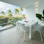 Tropical Relaxing 2 Bedroom Unit With Picuzzi